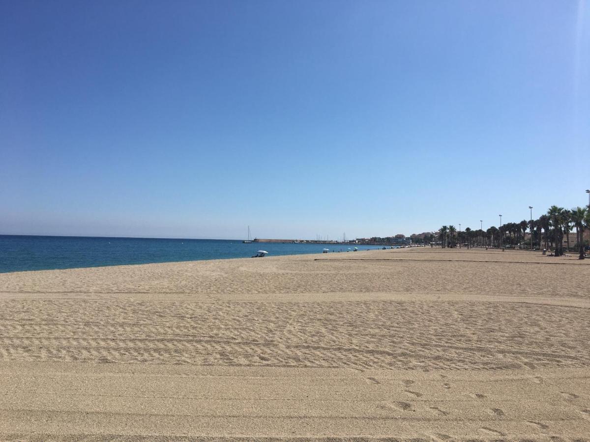 Atico Almeria. Paseo Maritimo Рокетас-де-Мар Экстерьер фото
