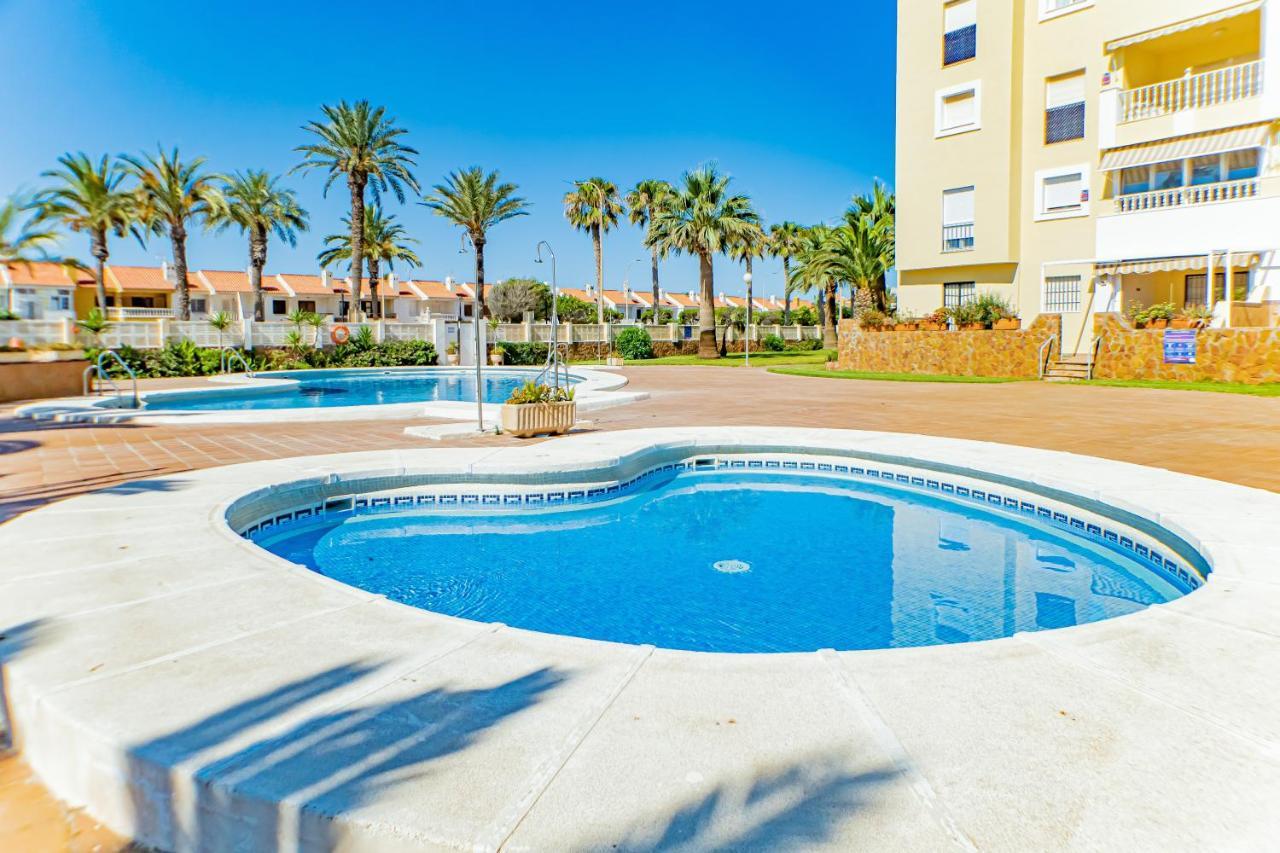 Atico Almeria. Paseo Maritimo Рокетас-де-Мар Экстерьер фото